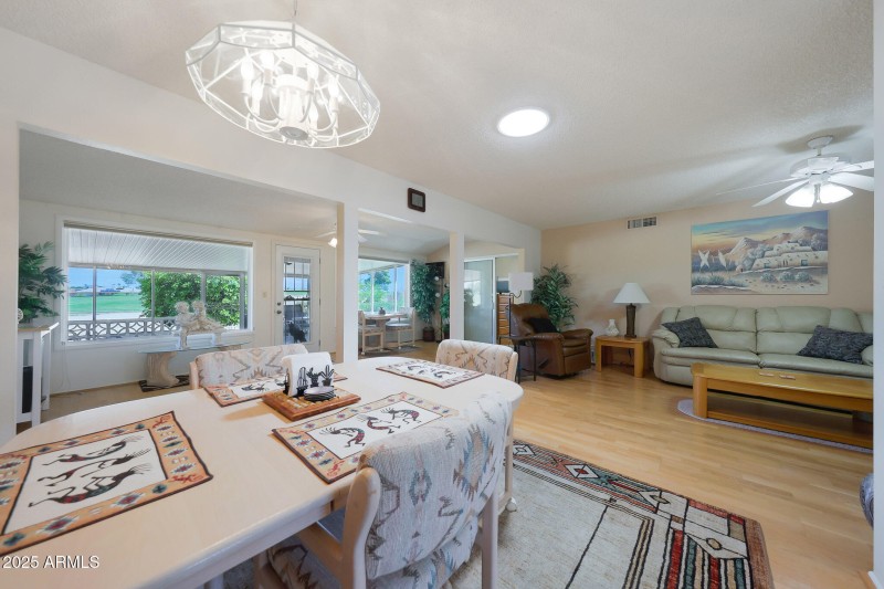 Living Room/Dining