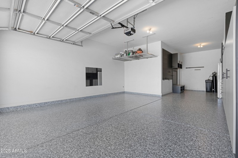 Garage 2