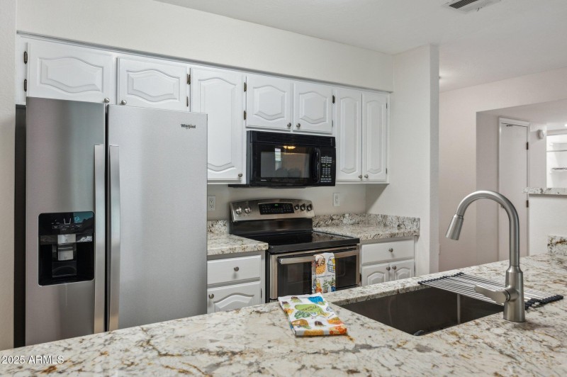 Lovely updated kitchen