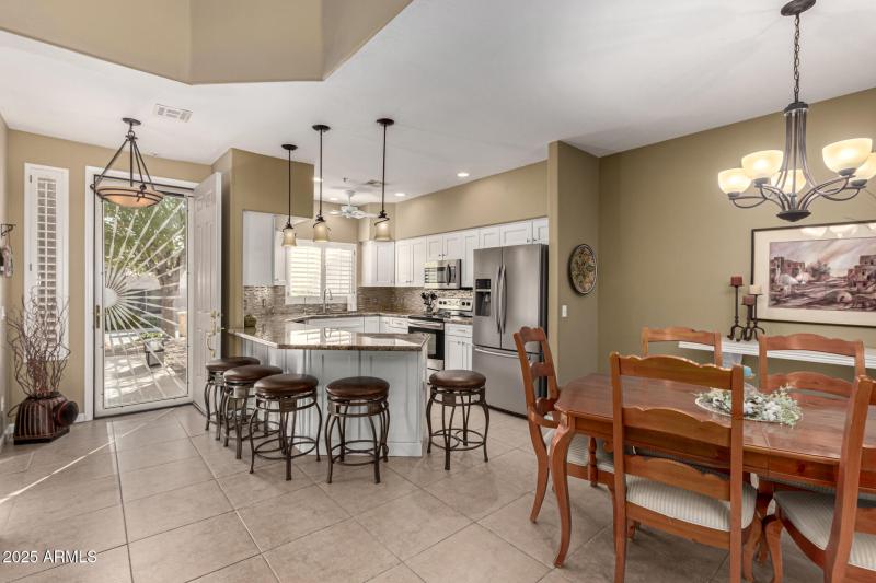 08-Ave of the Fountains