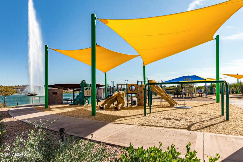 60-Ave of the Fountains