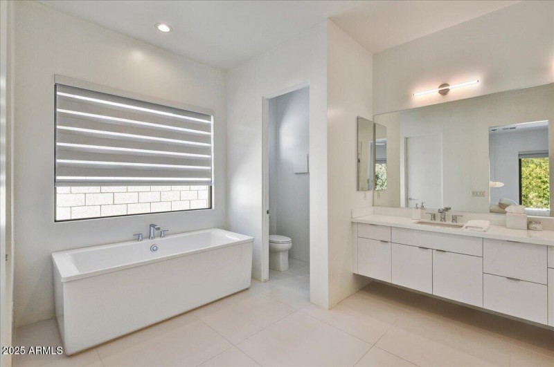 15-Primary Bathroom