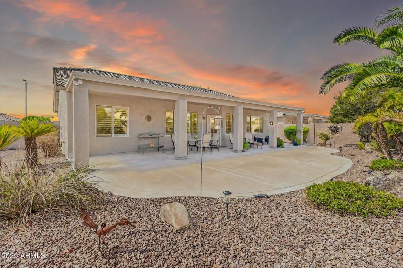 Full Patio