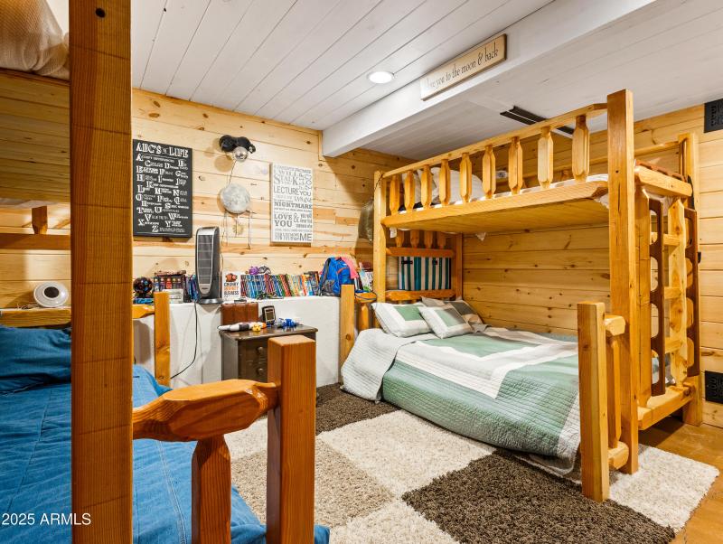 625 W Arrow Wash Tr-15