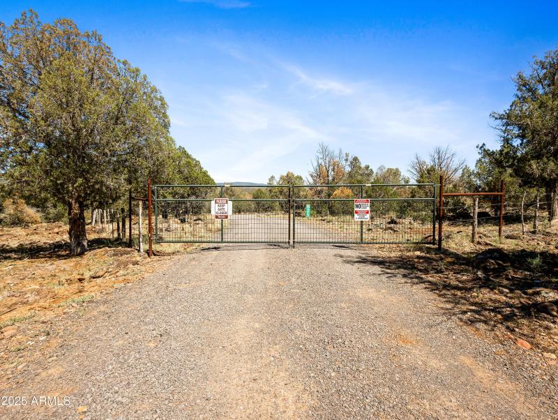 625 W Arrow Wash Tr-1