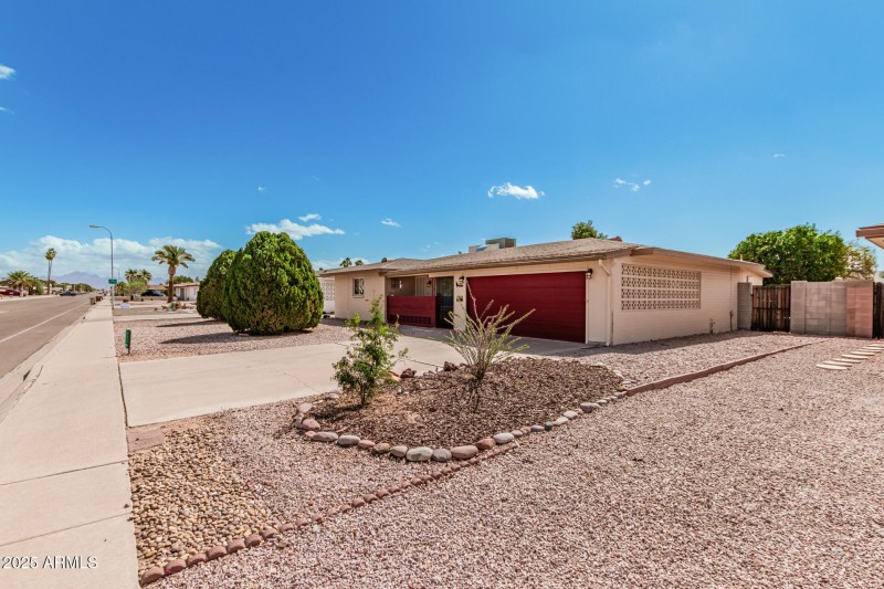 Over 7,000 sf lot