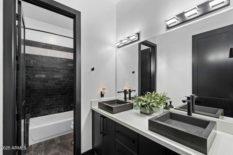 20__18717 E Chestnut Dr