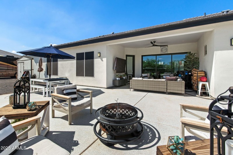 24__18717 E Chestnut Dr