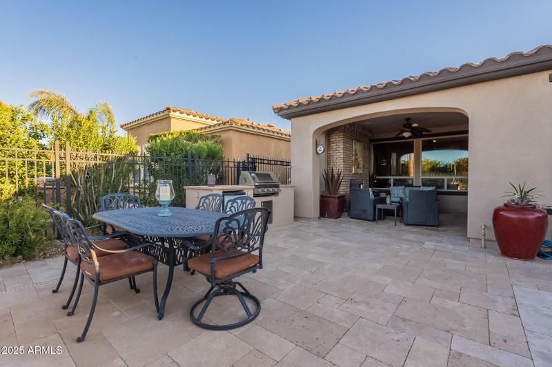 Great Entertaining Area