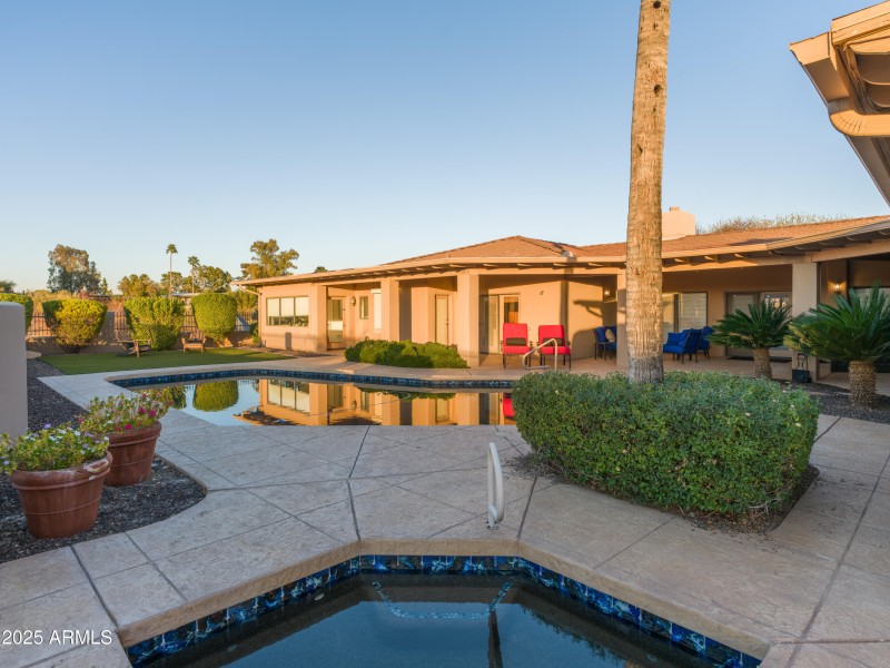 Pool & Spa