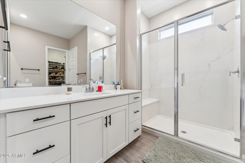 12-012-primary-bathroom