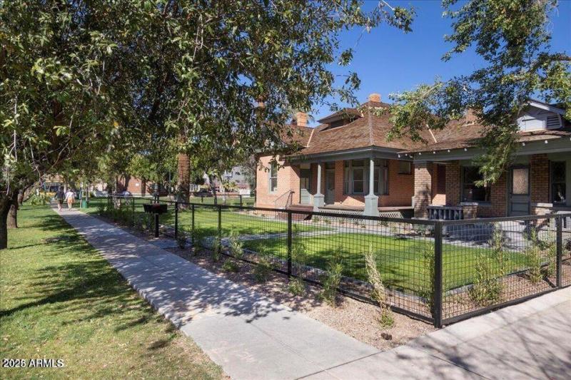 20220317185050440242000000-o