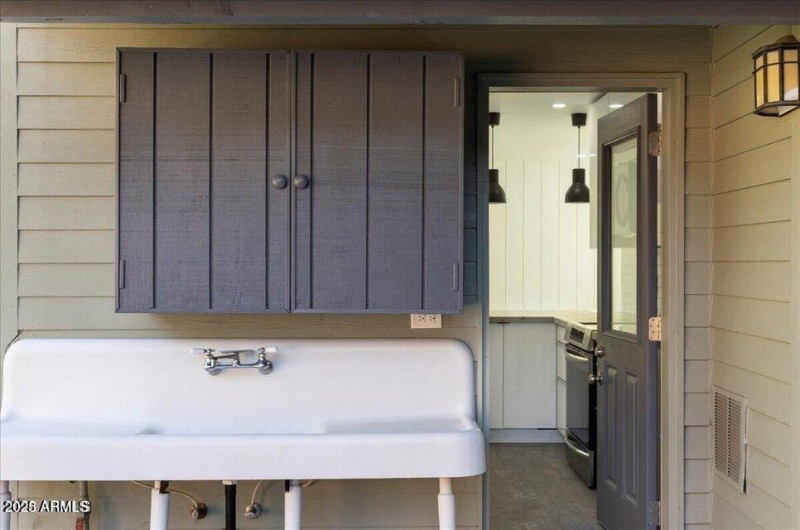 20220317185059218151000000-o