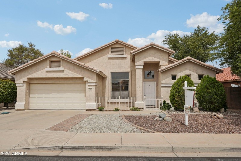 4-web-or-mls-W Weatherby Dr-S2908-004