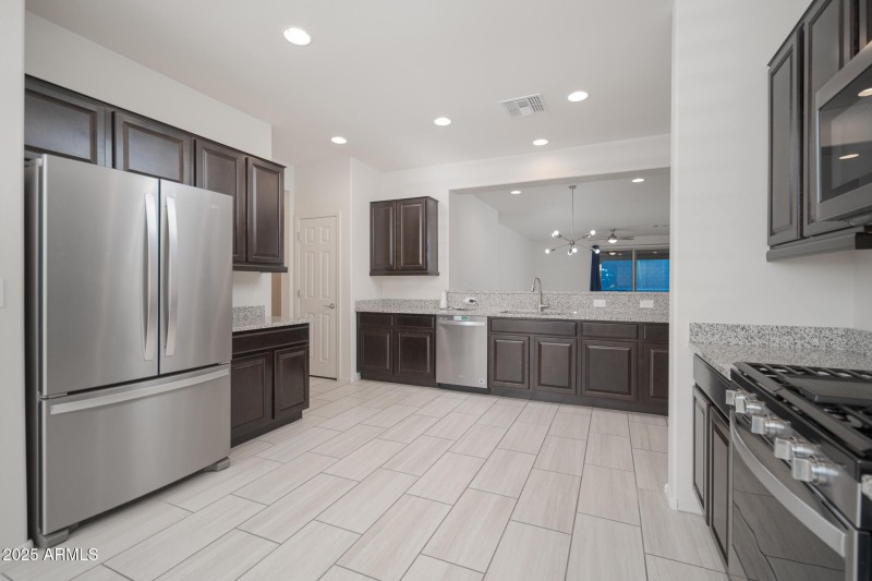 10_Kitchen_03