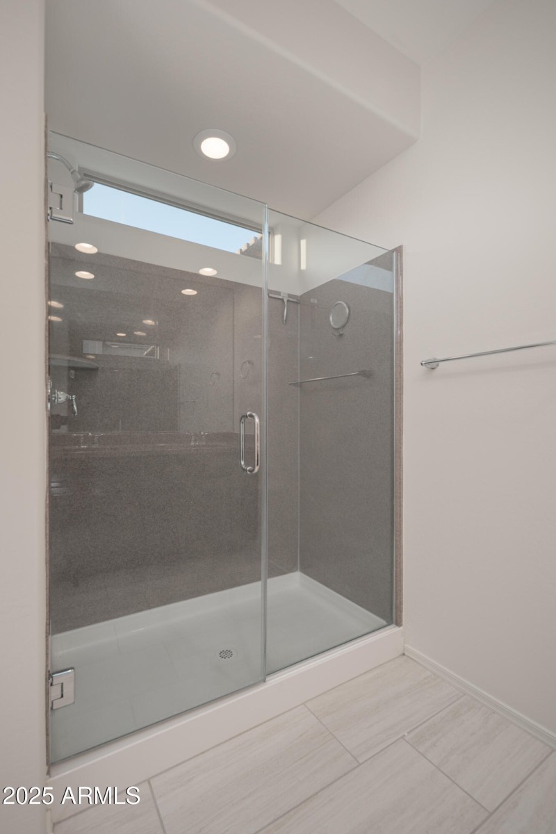 14_Primary-Bath_01