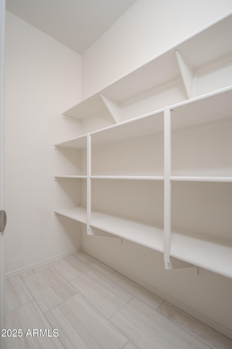 24_Storage_01