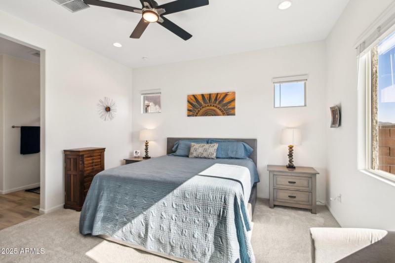 21-web-or-mls-E Prairie Aster Ln-021