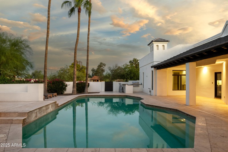 POOL TWILIGHT