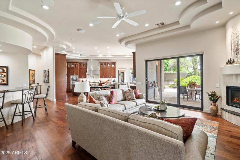 34-Family Room to Kitchen