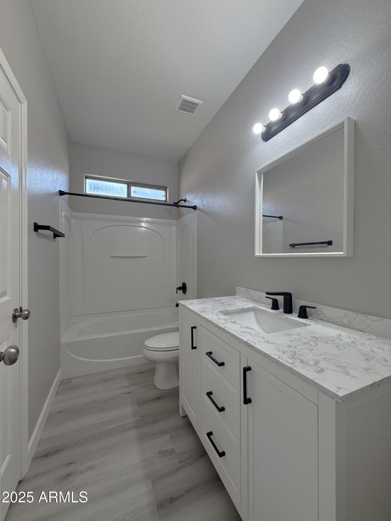 Upstairs Bath 1