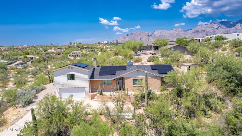 02 - 4980 Hillcrest