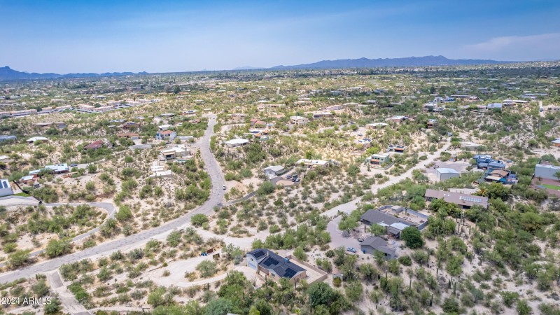 08 - 4980 Hillcrest
