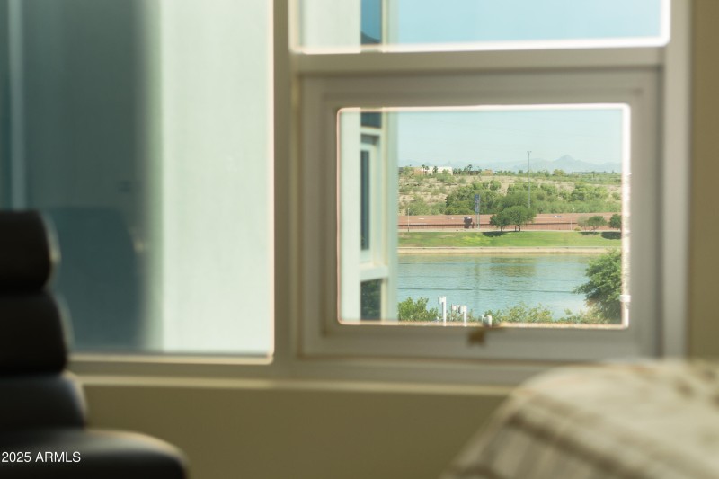 Primary View to Lake