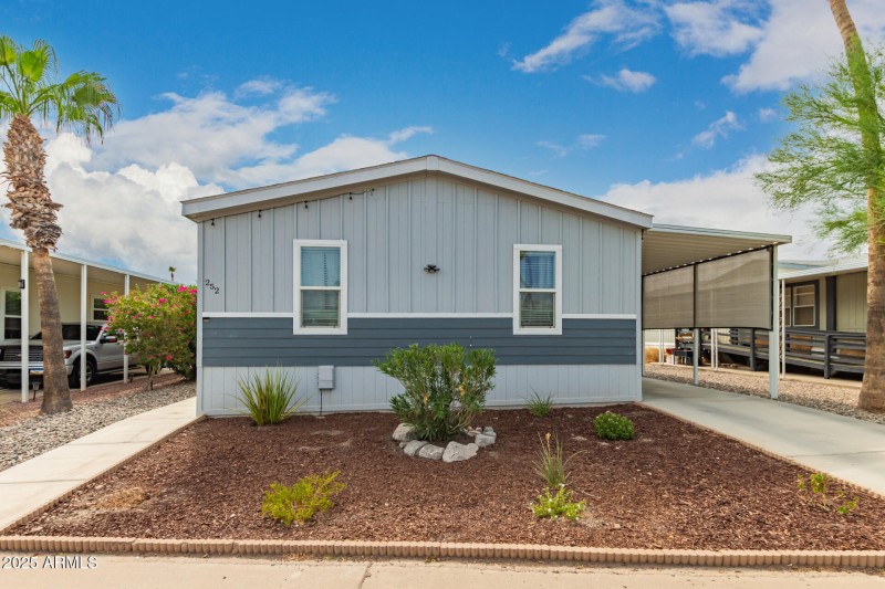 2000 S Apache Rd 252