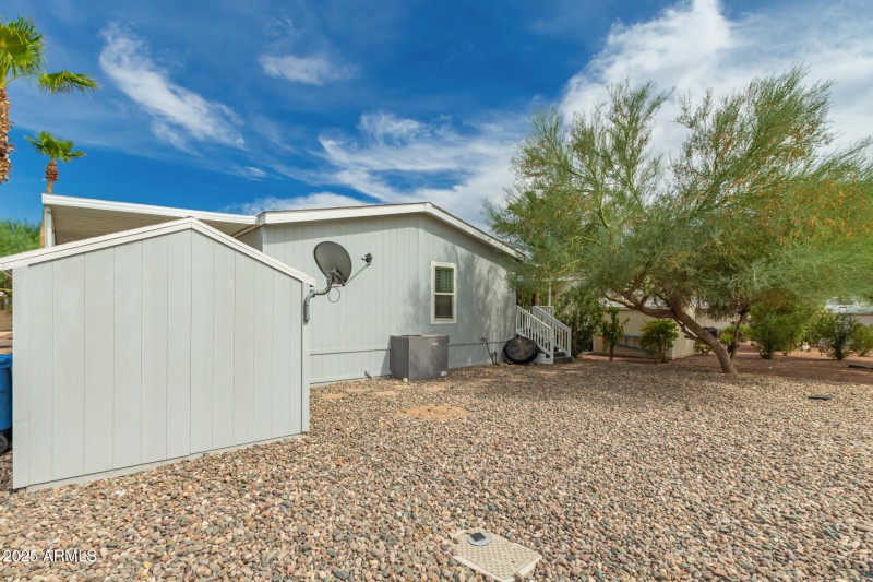 2000 S Apache Rd 252