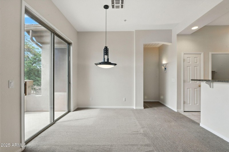 12-web-or-mls-Thompson-12