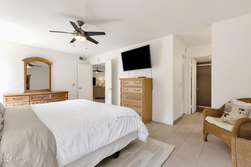 27-web-or-mls-5217-n-24th-st-108