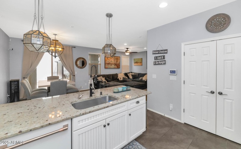 2898 S Hansen Dr-large-016-018-2898 S Ha