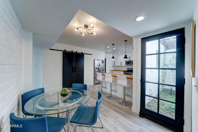 Kitchen nook area