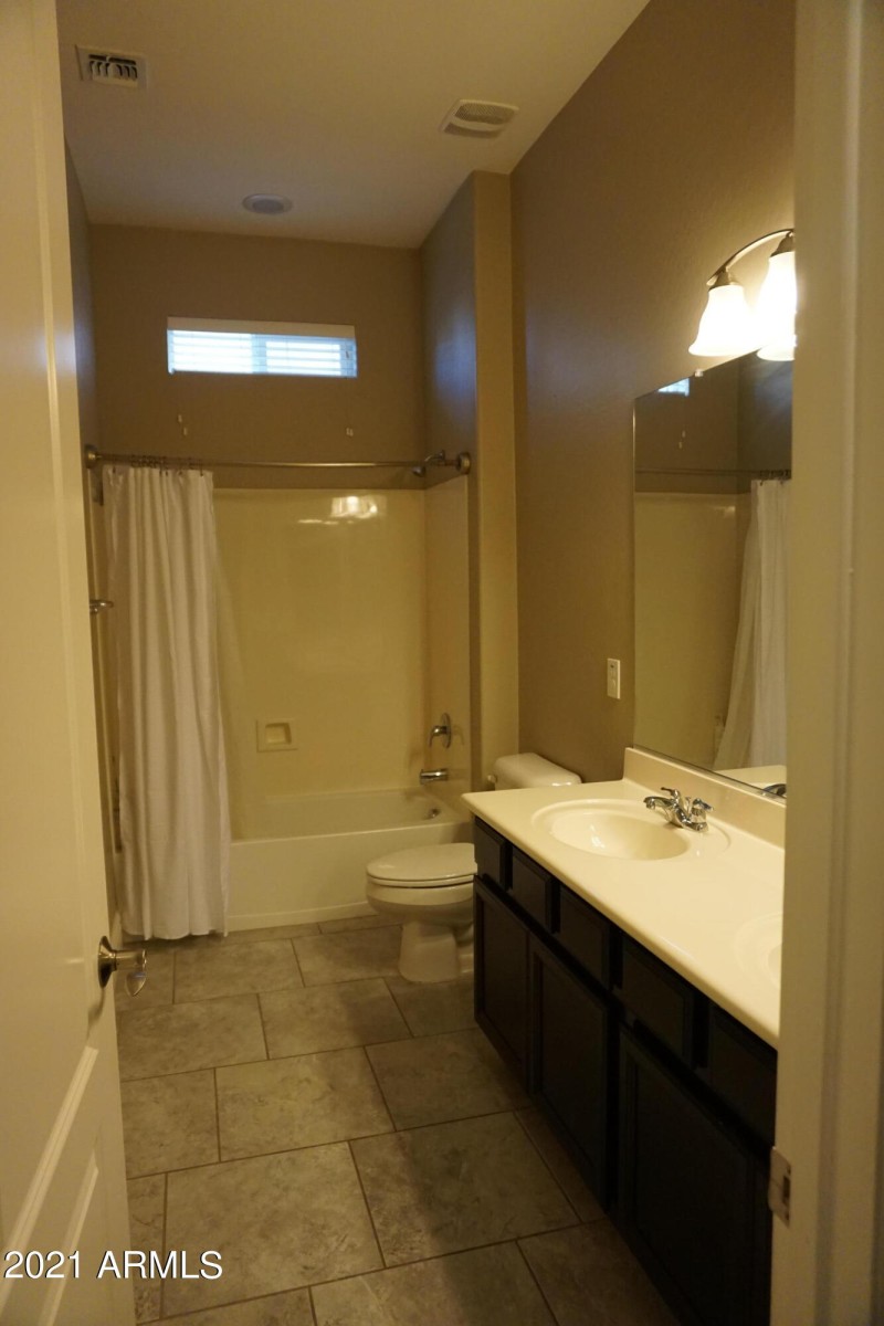 2nd Full Bathroom