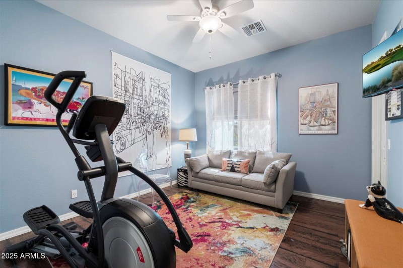 2nd bedroom used as exercise room
