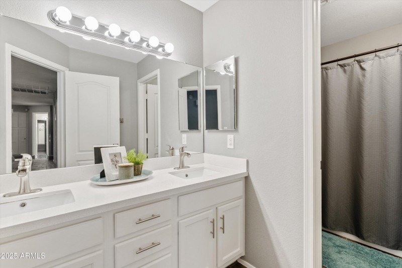 Upstairs Updated Hall Bath
