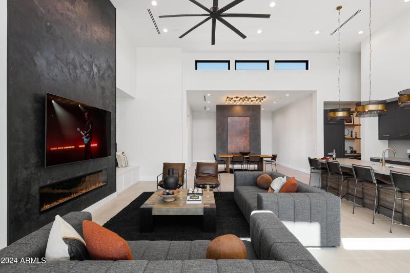 PropertyImageCo_13601N88thPl_WEB-32