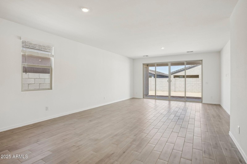5-web-or-mls-W Old Timer Rd-S3008-005