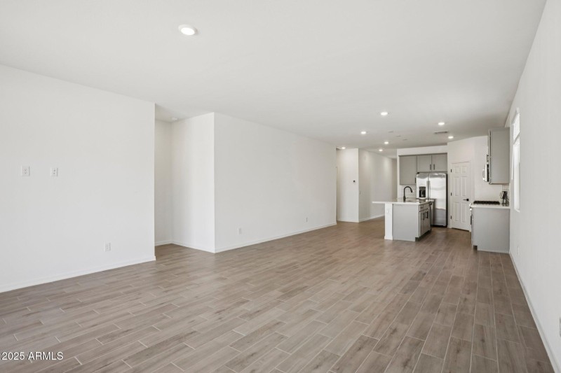 6-web-or-mls-W Old Timer Rd-S3008-006