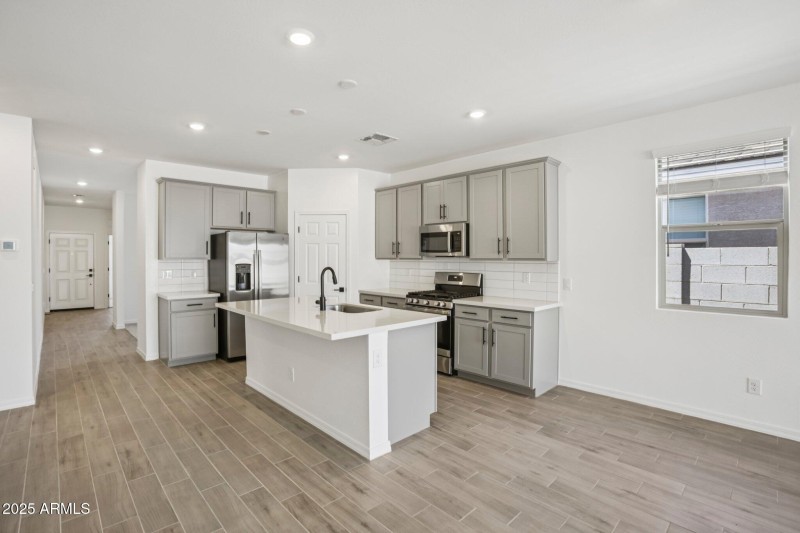 9-web-or-mls-W Old Timer Rd-S3008-009
