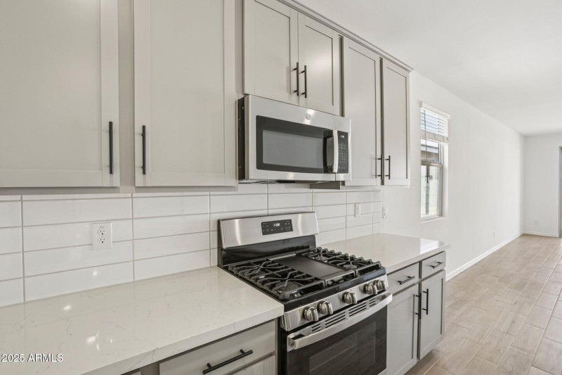 12-web-or-mls-W Old Timer Rd-S3008-012