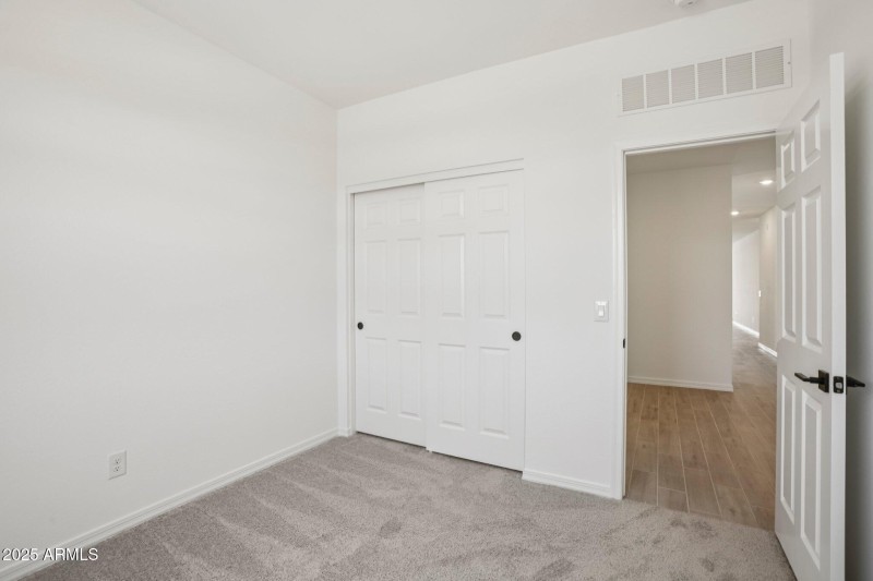 16-web-or-mls-W Old Timer Rd-S3008-016