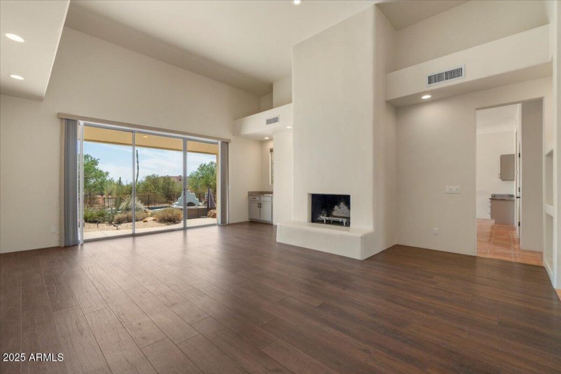 16-Living Room