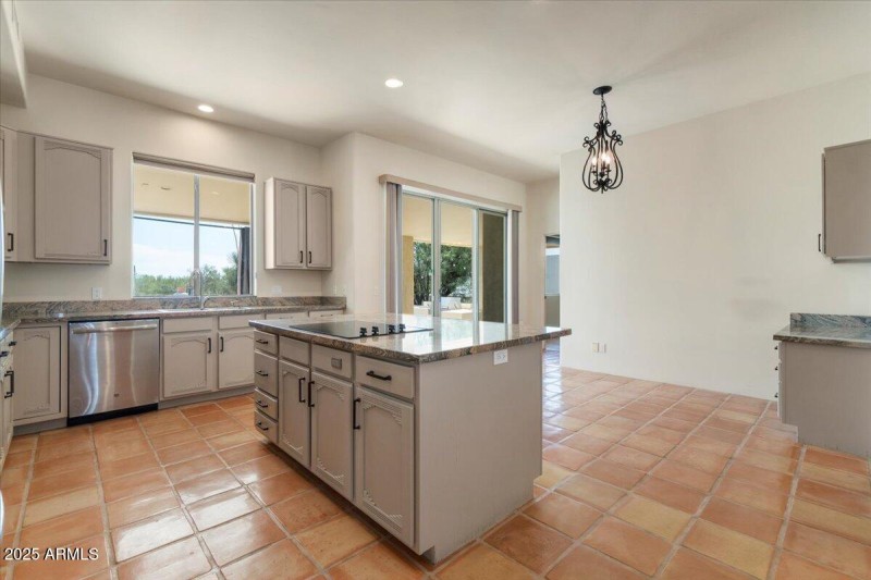 19-Kitchen