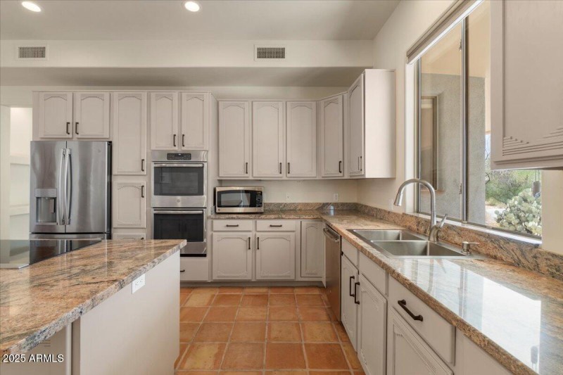 22-Kitchen