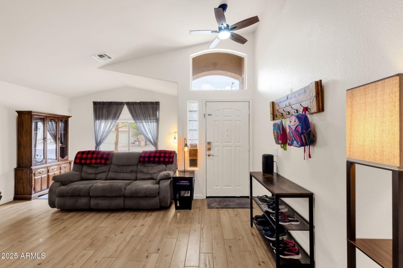 Living Room/ Entry