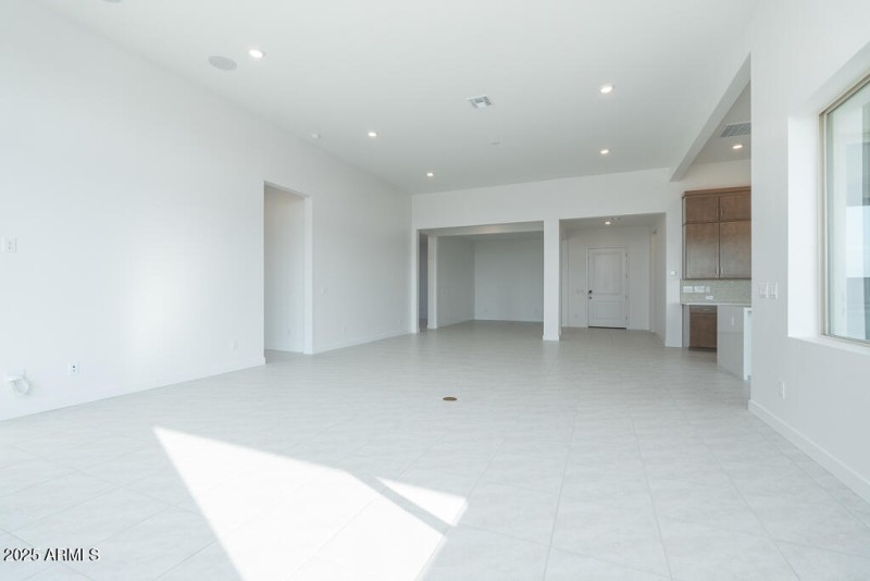 Tri Pointe Blossom Rock 516 - Great Room