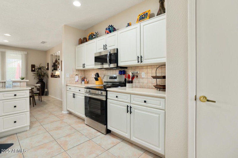 18-Kitchen