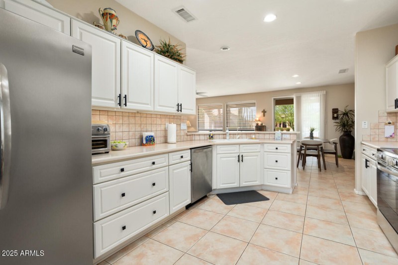 19-Kitchen